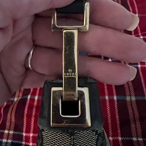 GUCCI AUTHENTIC MONOGRAM BLACK AND TAN CANVAS AND LEATHER SHOULDER BAG. EUC. - Picture 5 of 10